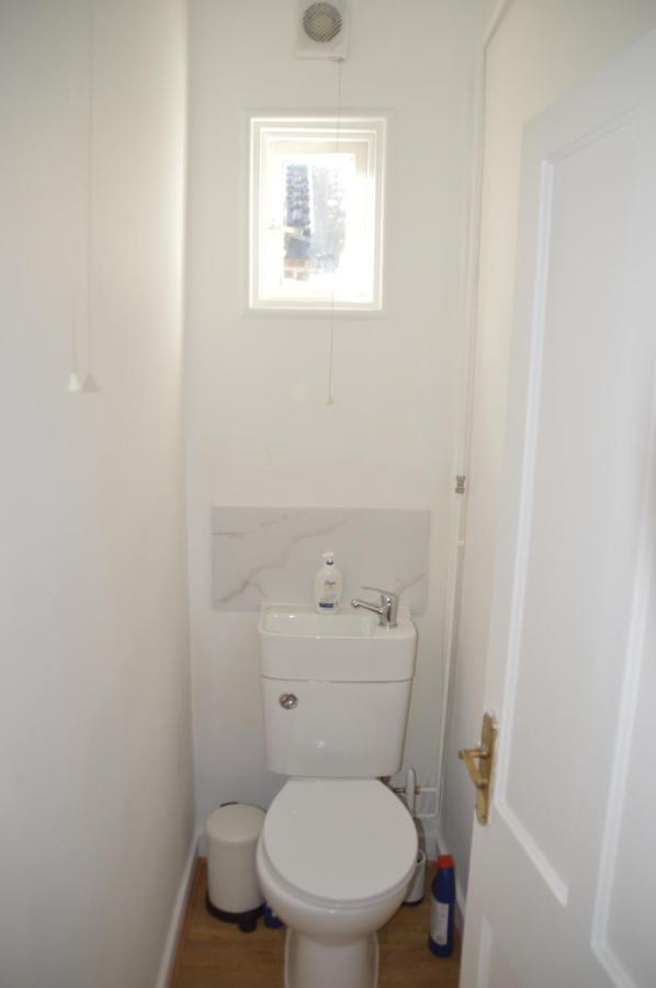 Two Bedroom Apartment In London Exterior photo